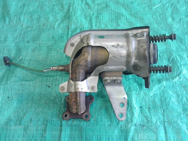 【中古】中古部品 エブリィ DA17V 触媒 【3310090100-202310060322400】