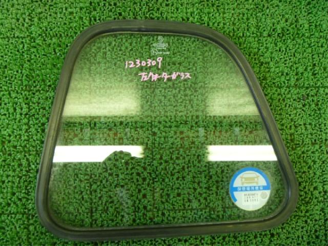 【中古】中古部品 ルノー FUMEI 左ｸｫｰﾀｰｶﾞﾗｽ 【3310250100-000928864217290】 15,400円