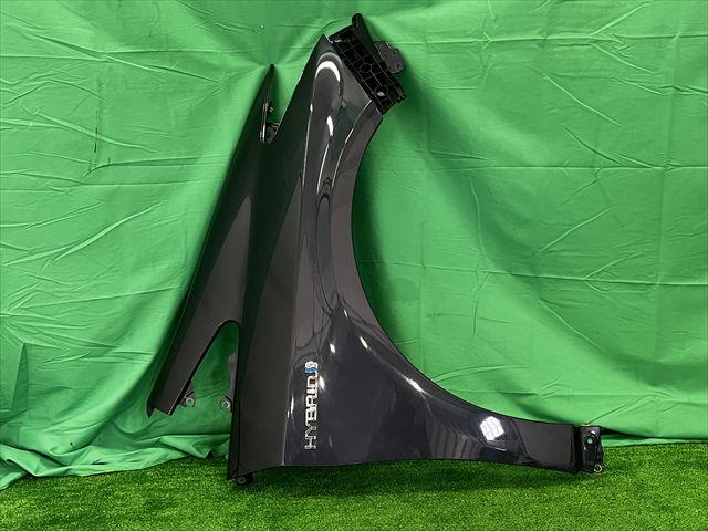 【中古】中古部品 プリウス ZVW30 右ﾌﾛﾝﾄﾌｪﾝﾀﾞｰ 【3330240100-002025584010600】