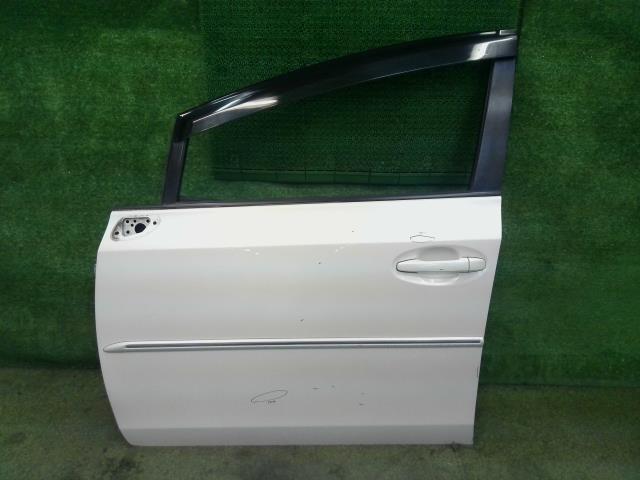 【中古】中古部品 プリウスα ZVW41W 左ﾌﾛﾝﾄﾄﾞｱ 【3310540000-000025251013200】