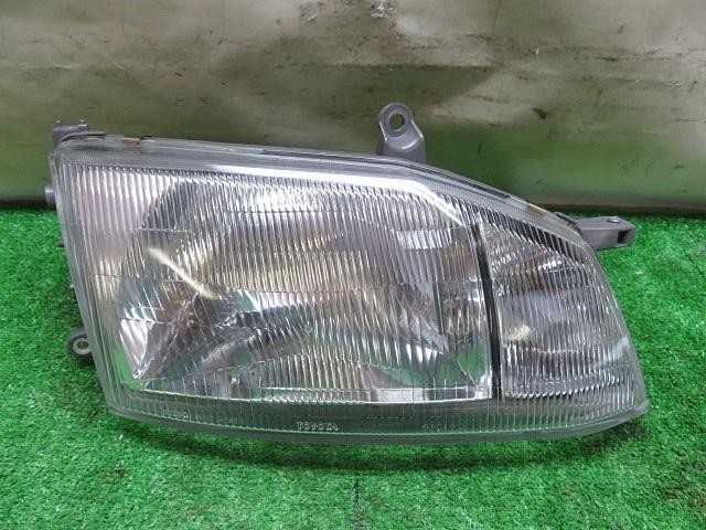 【中古】中古部品 その他のトヨタ車 VCH38S 右ﾍｯﾄﾞﾗﾝﾌﾟ 【3330380100-000030035710800】
