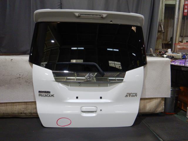 【中古】中古部品 デイズルークス B21A ﾊﾞｯｸﾄﾞｱ 【3330810100-250731000415800】