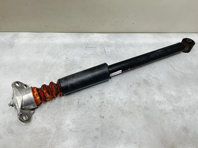 【中古】中古部品 VW ポロ 6RCJZ 右ﾘｱｼｮｯｸｱﾌﾞｿｰﾊﾞｰ 【3310070100-000090754450700】