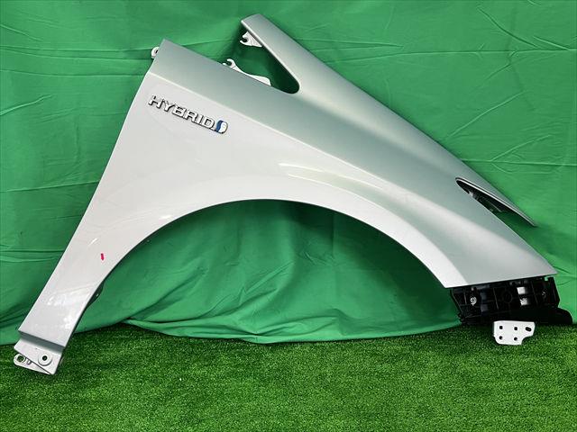 【中古】中古部品 プリウス ZVW30 右ﾌﾛﾝﾄﾌｪﾝﾀﾞｰ 【3330240100-002025584310600】