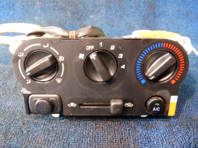 【中古】中古部品 コペン L880K A/Cｽｲｯﾁﾊﾟﾈﾙ 【3340140100-000025165960900】
