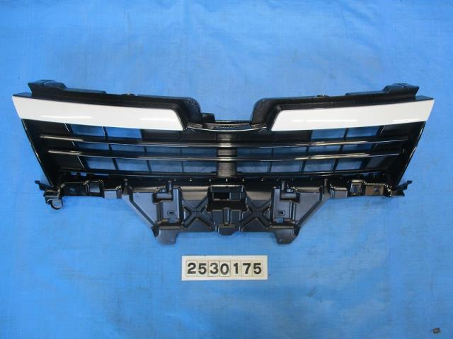【中古】中古部品 ヴォクシー ZWR80G ﾗｼﾞｴｰﾀｸﾞﾘﾙ 【3310040100-000253017510400】