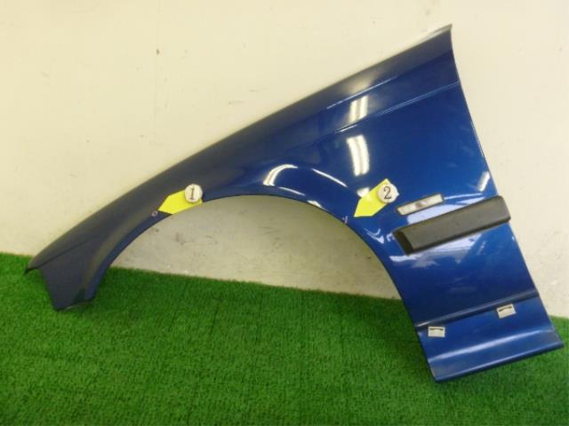 【中古】中古部品 BMW 3シリーズ CB20 左ﾌﾛﾝﾄﾌｪﾝﾀﾞｰ 【3310250100-001034973510700】