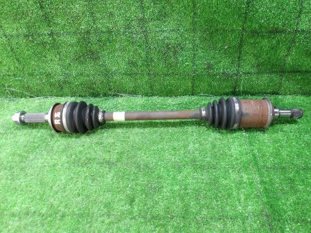 【中古】中古部品 Ｎ－ＷＧＮ JH4 右ﾘｱﾄﾞﾗｲﾌﾞｼｬﾌﾄ 【3330420100-250725000142300】 4,748円