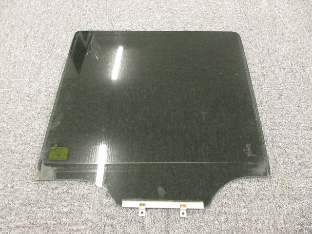 【中古】中古部品 タント L375S 左リアドアガラス 【3310590000-202508009213430】