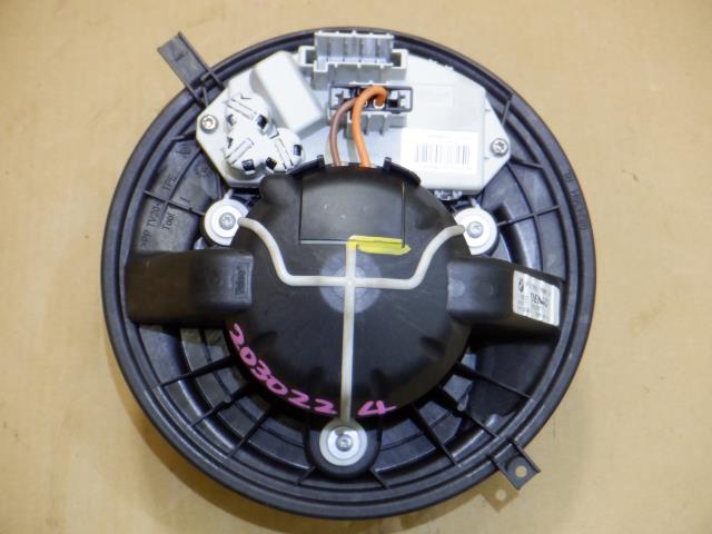 【中古】中古部品 BMW 1シリーズ UD20 ﾋｰﾀｰﾌﾞﾛｱﾓｰﾀｰ 【3310250100-001622757267900】 9,074円
