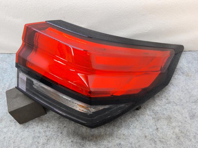 【中古】中古部品 ノート E13 右ﾃｰﾙﾗﾝﾌﾟ 【3310550000-241023000415500】