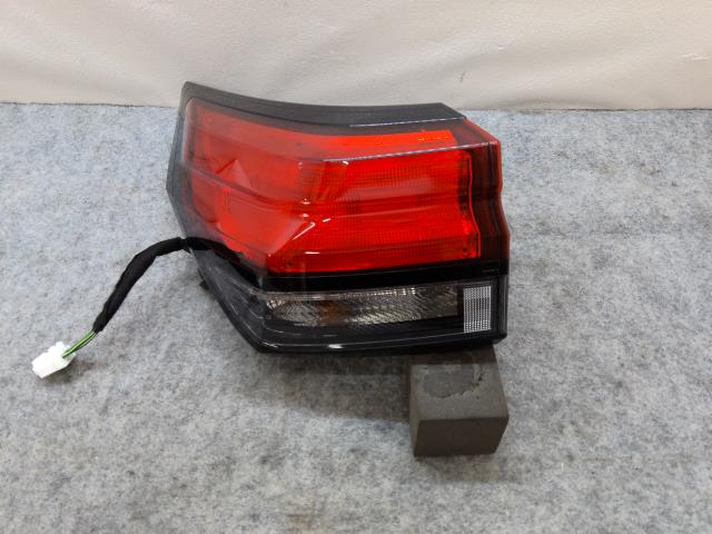 【中古】中古部品 ノート E13 左ﾃｰﾙﾗﾝﾌﾟ 【3310550000-241023000415600】 7,775円