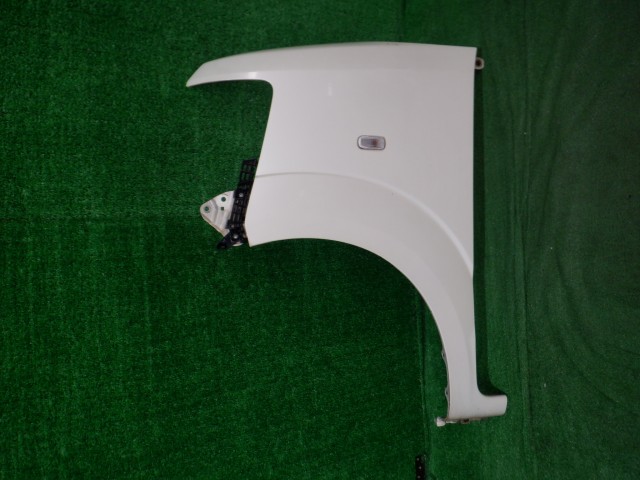 【中古】中古部品 Ｎ－ＢＯＸ JF1 左ﾌﾛﾝﾄﾌｪﾝﾀﾞｰ 【3340140100-000025193110700】