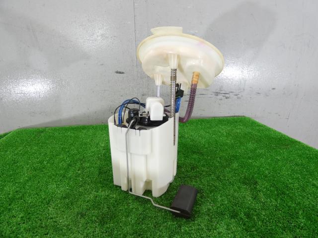 【中古】中古部品 BMW ミニ XS12 ﾌｭｰｴﾙﾎﾟﾝﾌﾟ 【3260250000-000025111820600】