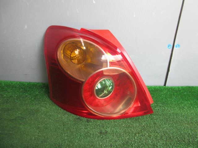 【中古】中古部品 ヴィッツ NCP91 左ﾃｰﾙﾗﾝﾌﾟ 【3330560100-250808000215600】