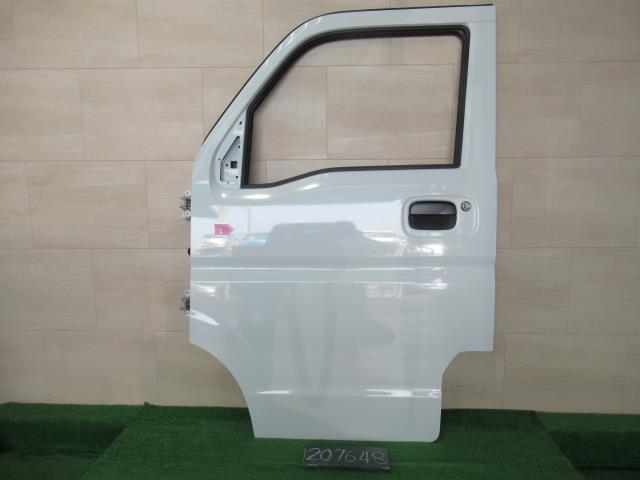 【中古】中古部品 スクラム DG17V 左ﾌﾛﾝﾄﾄﾞｱ 【3310120100-250731000313200】