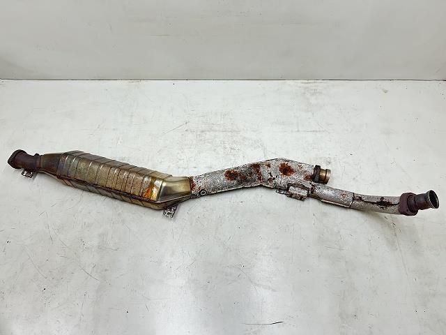 【中古】中古部品 ベンツ Sクラス 140057 触媒 【3310070100-000183002122400】