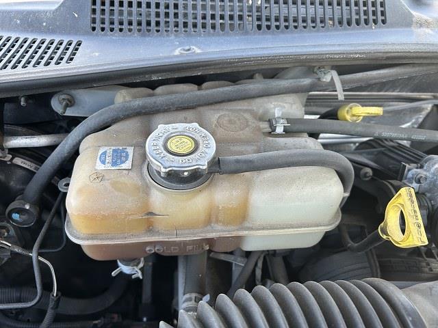 【中古】中古部品 ジープ チェロキー KJ37 ﾗｼﾞｴｰﾀﾘｻﾞｰﾌﾞﾀﾝｸ 【3310070100-0000Y0765620410】