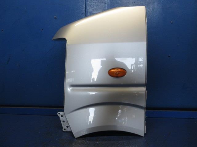 【中古】中古部品 エブリィ DA64V 左ﾌﾛﾝﾄﾌｪﾝﾀﾞｰ 【3310270100-000014921210700】