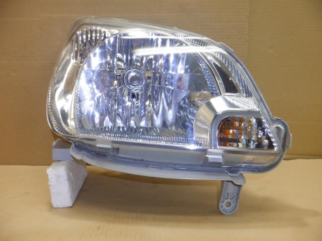 【中古】中古部品 ミラ L250S 右ﾍｯﾄﾞﾗﾝﾌﾟ 【3310250100-001631411110800】 9,450円