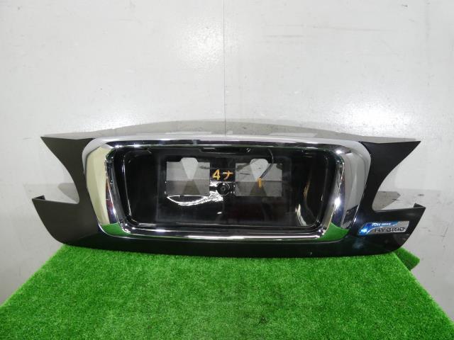 【中古】中古部品 シーマ HGY51 ﾘｱﾌｨﾆｯｼｬｰﾊﾟﾈﾙ 【3260250000-000025114315200】