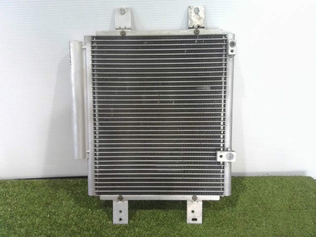 【中古】中古部品 エッセ L235S ｺﾝﾃﾞﾝｻｰ 【3310090100-202507014460600】