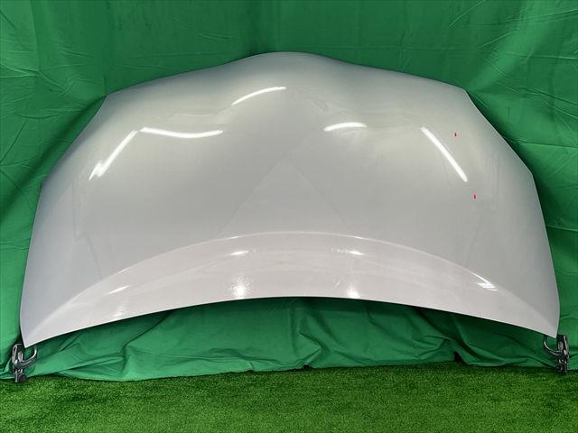 【中古】中古部品 プリウス ZVW30 ﾎﾞﾝﾈｯﾄﾌｰﾄﾞ 【3330240100-002025588010500】