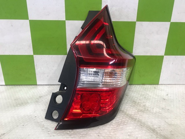 【中古】中古部品 ノート HE12 右ﾃｰﾙﾗﾝﾌﾟ 【3330530100-000005417315500】 4,417円