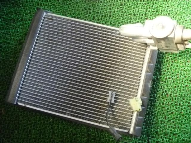 【中古】中古部品 スイフト ZC11S A/Cｸｰﾘﾝｸﾞﾕﾆｯﾄ 【3310250100-000926795160800】