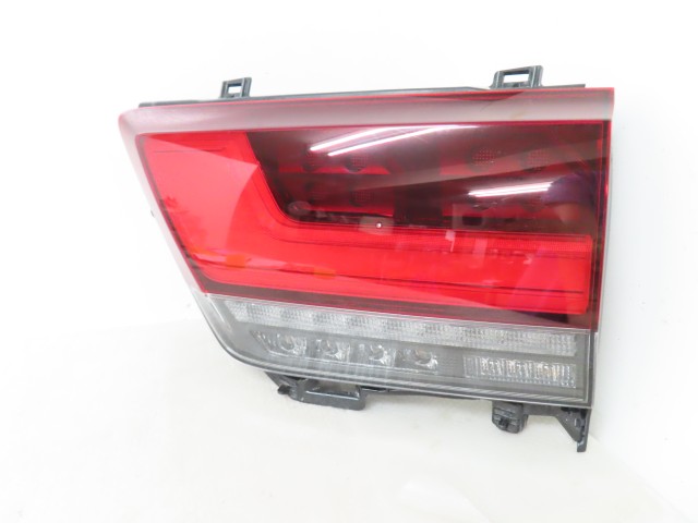 【中古】中古部品 ランドクルーザー VJA300W 右テールランプ 【3380050000-000037388815500】|e-cleマート