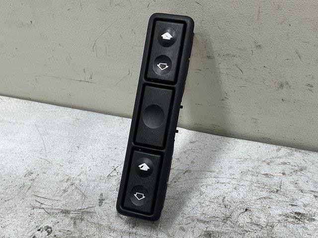 【中古】中古部品 BMW 3シリーズ CB20 ﾊﾟﾜｰｳｲﾝﾄﾞｳｽｲｯﾁ 【3310070100-000090742161900】