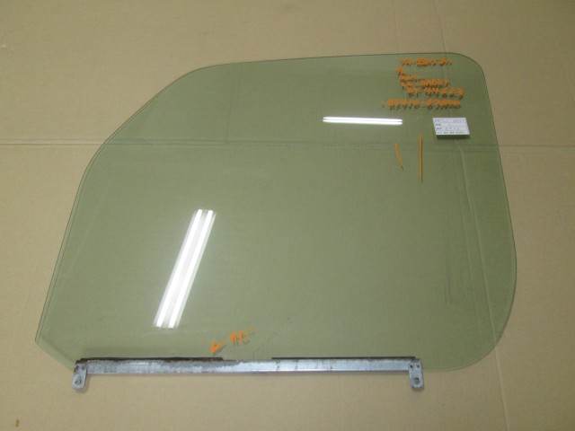 【中古】中古部品 キャリィ DA63T 左ﾌﾛﾝﾄﾄﾞｱｶﾞﾗｽ 【3310160100-000004462313230】
