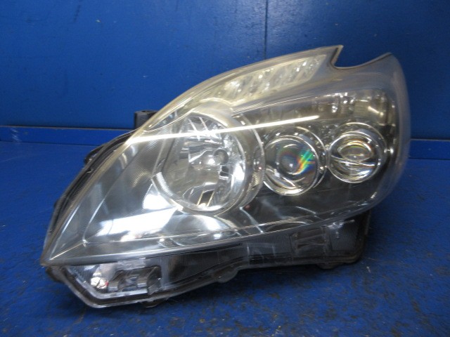 【中古】中古部品 プリウス ZVW30 左ﾍｯﾄﾞﾗﾝﾌﾟ 【3310270100-000014931310900】
