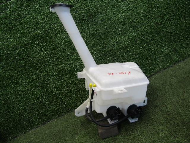 【中古】中古部品 ジャパンタクシー NTP10 ｳｫｯｼｬｰﾀﾝｸ 【3330200100-242817000067300】
