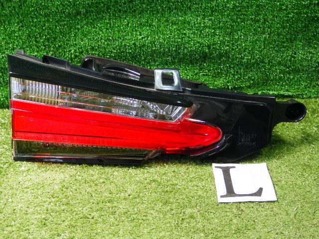 【中古】中古部品 レクサス NX AYZ15 左ﾌｨﾆｯｼｬｰﾊﾟﾈﾙ 【3330200100-242813000015220】