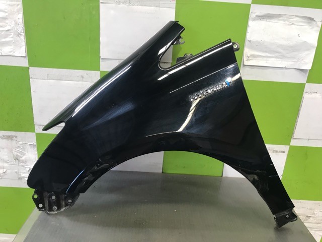 【中古】中古部品 プリウスα ZVW40W 左ﾌﾛﾝﾄﾌｪﾝﾀﾞｰ 【3330530100-000005418010700】 13,350円