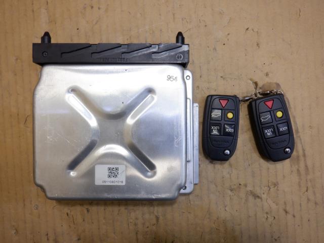 【中古】中古部品 ボルボ 70シリーズ SB5244W ｴﾝｼﾞﾝｺﾝﾋﾟｭｰﾀｰ 【3310250100-001710457163100】