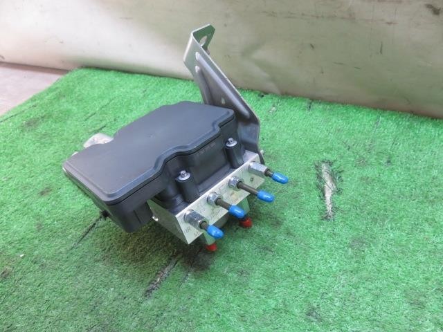 【中古】中古部品 ワゴンＲ MH55S ABSｱｸﾁｭｴｰﾀｰ 【3330380100-000031037242500】