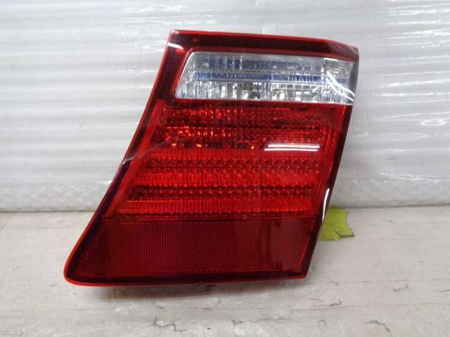 【中古】中古部品 レクサス LS UVF45 右テールランプ 【3380050000-000028910715500】