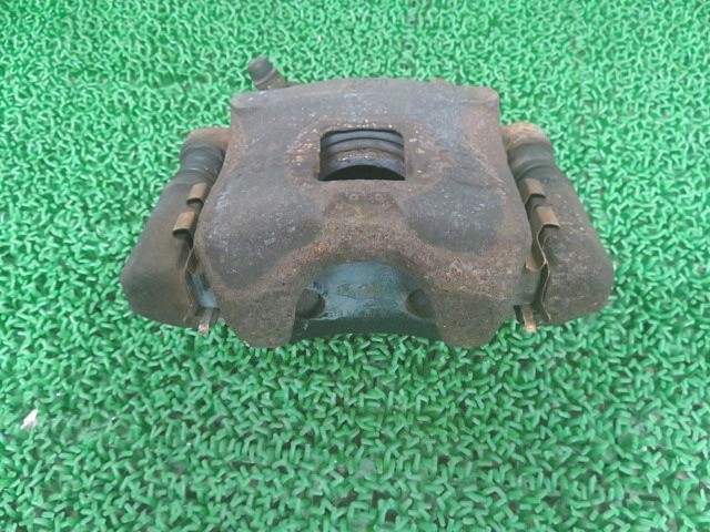 【中古】中古部品 エブリィ DA64V 左ﾌﾛﾝﾄｷｬﾘﾊﾟｰ 【3330380100-000037025044360】