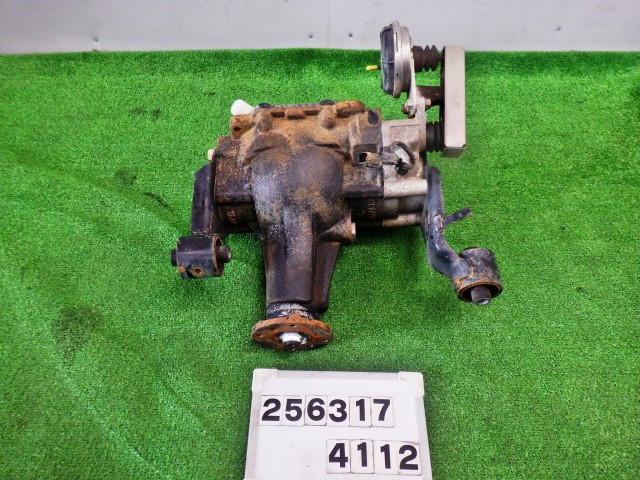 【中古】中古部品 ミニキャブ U62V ﾌﾛﾝﾄﾘｼﾞｯﾄﾃﾞﾌ 【3330890100-000025631741120】