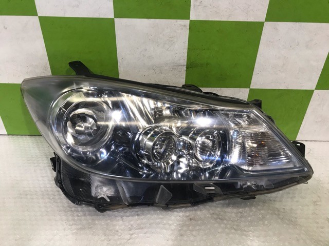 【中古】中古部品 ＳＡＩ AZK10 右ﾍｯﾄﾞﾗﾝﾌﾟ 【3330530100-000005424910800】