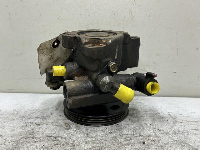 【中古】中古部品 カルディナ ST190G パワステベーンポンプ 【3310070100-000542625643300】