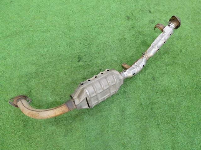 【中古】中古部品 ジムニー JA22W ｴｷｿﾞｰｽﾄｾﾝﾀｰﾏﾌﾗｰ 【3260250000-000025117122300】｜e-cleマート