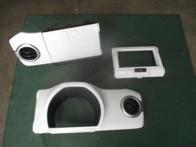 【中古】中古部品 ハスラー MR31S ｸﾗｽﾀｰﾊﾟﾈﾙ 【3310190100-000255008070220】 8,825円