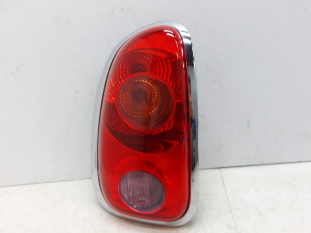 【中古】中古部品 BMW ミニ ZC16 左ﾃｰﾙﾗﾝﾌﾟ 【3310250100-000253033615600】