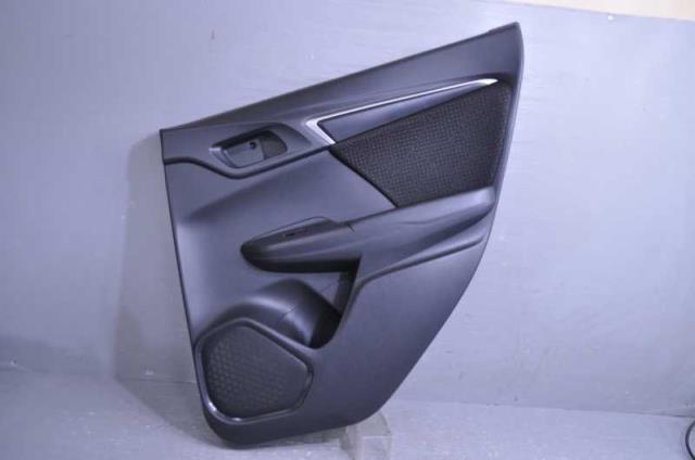 【中古】中古部品 フィット GP5 右ﾘｱﾄﾞｱﾄﾘﾑ 【3310580000-250822000813350】｜e-cleマート