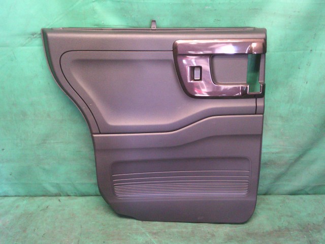 【中古】中古部品 Ｎ－ＢＯＸ JF3 左ﾘｱﾄﾞｱﾄﾘﾑ 【3330990500-250825000213450】