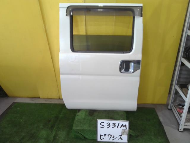 【中古】中古部品 ピクシス S331M 右ﾘｱﾄﾞｱ 【3331010600-250818000113300】 11,165円