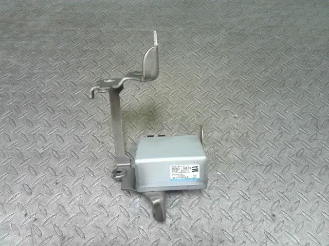 【中古】中古部品 ジューク YF15 PSｺﾝﾋﾟｭｰﾀｰ 【3330990700-202203004763500】
